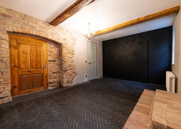 Raina Ielas Apartamenti R5
